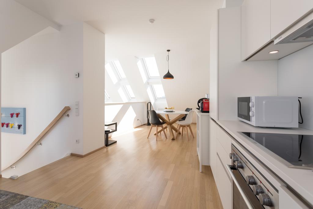 Mar Suite Apartments - Center Вена Экстерьер фото
