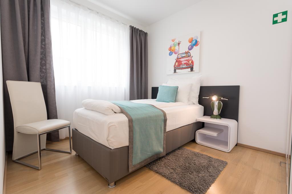 Mar Suite Apartments - Center Вена Экстерьер фото