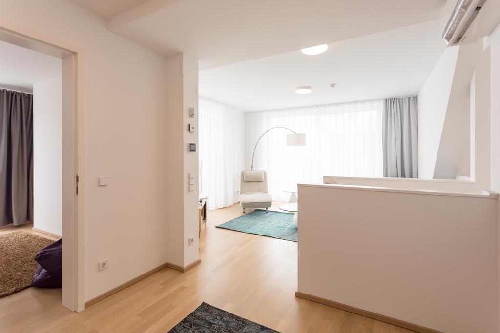 Mar Suite Apartments - Center Вена Экстерьер фото