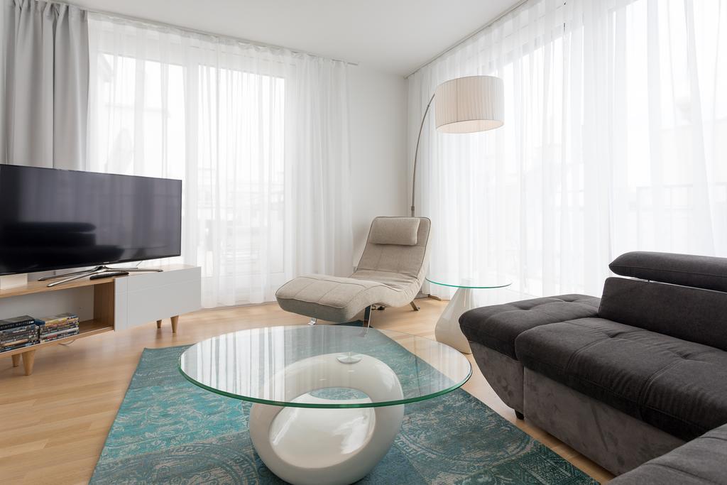 Mar Suite Apartments - Center Вена Экстерьер фото
