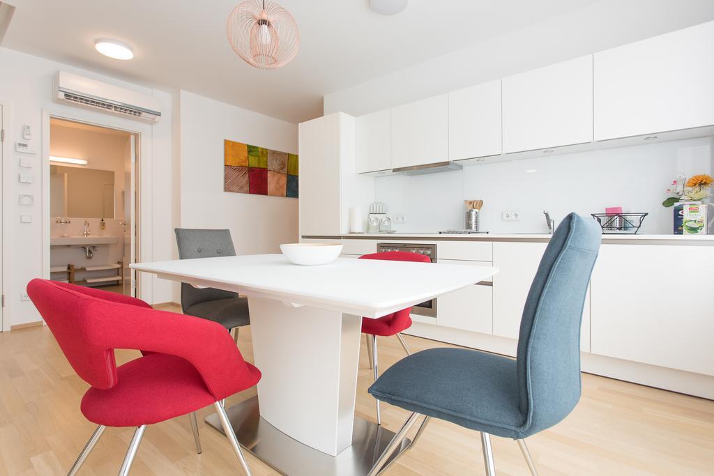Mar Suite Apartments - Center Вена Экстерьер фото