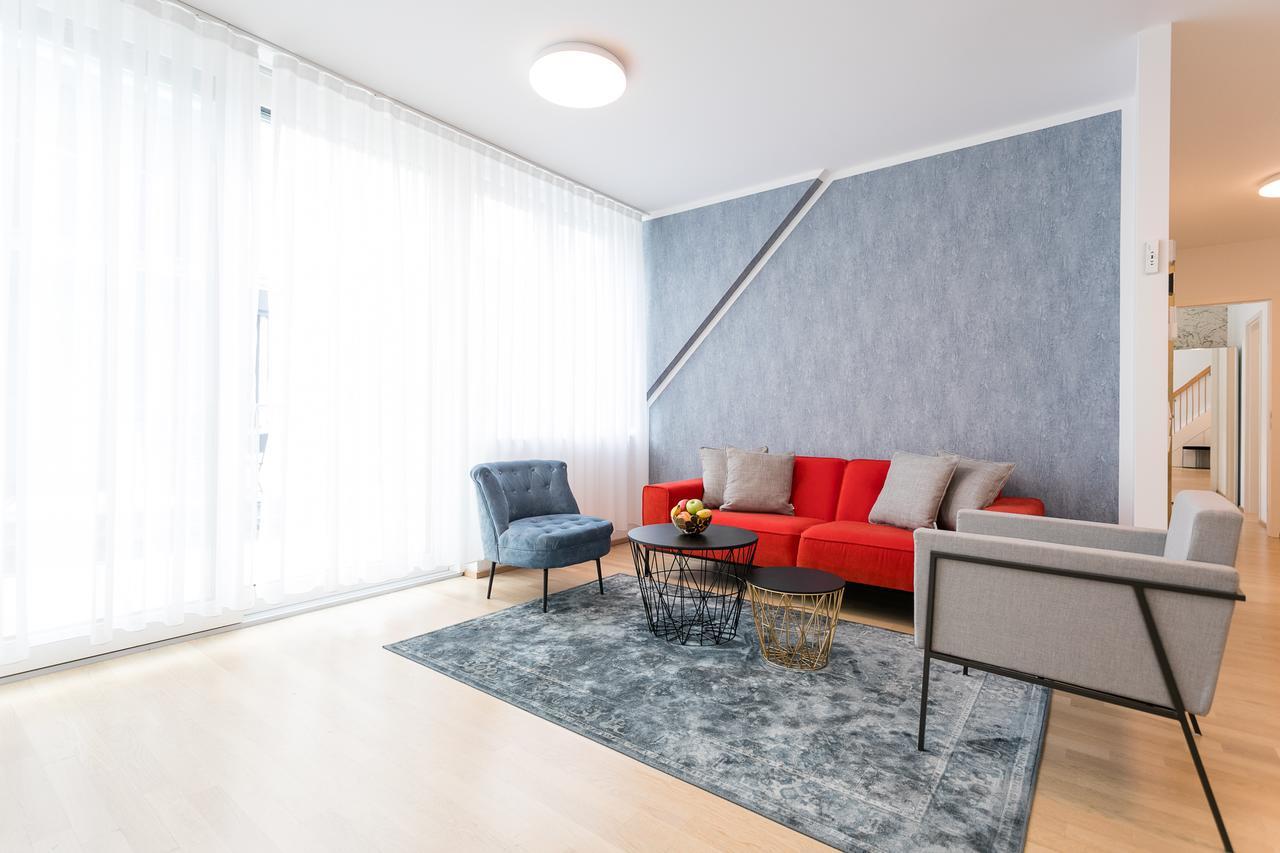Mar Suite Apartments - Center Вена Экстерьер фото