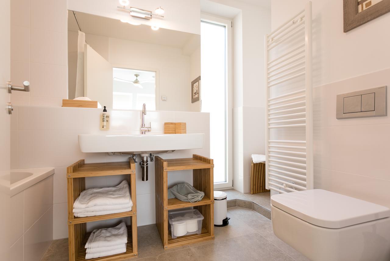 Mar Suite Apartments - Center Вена Экстерьер фото